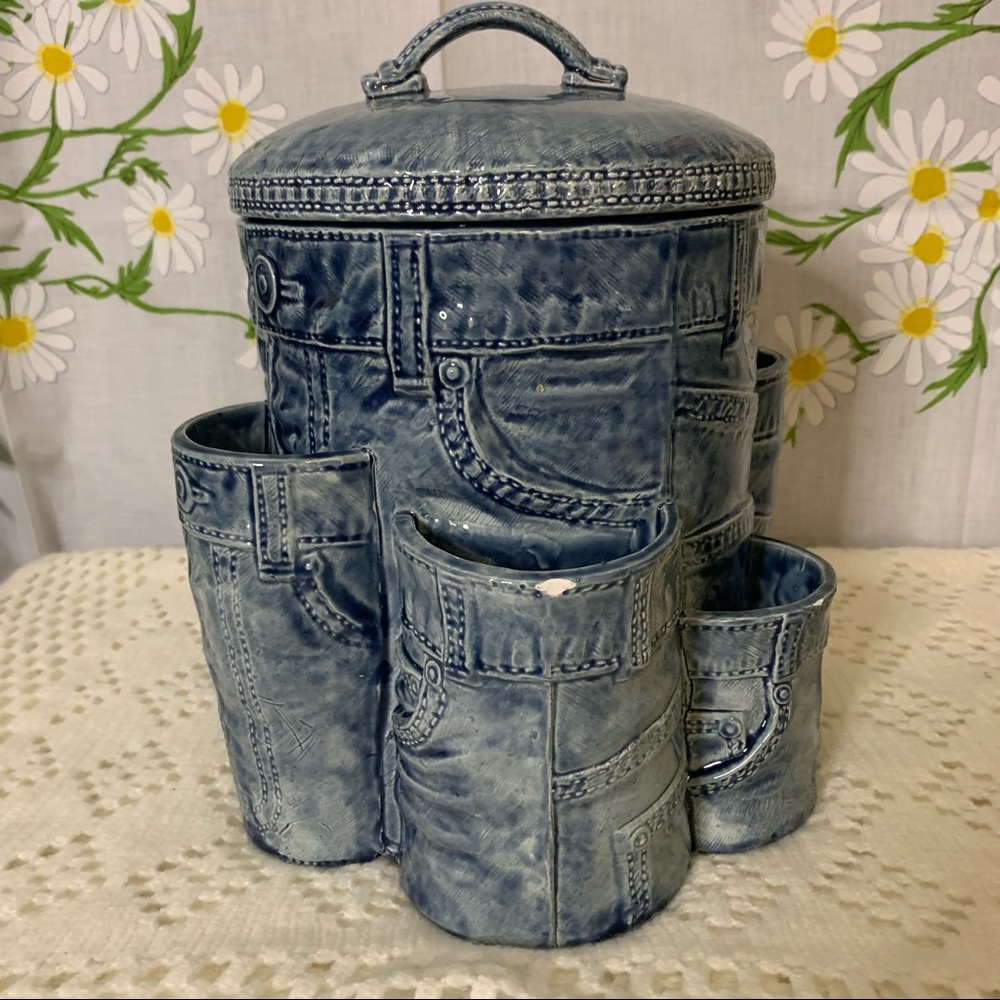 Vintage 70s denim look lidded ceramic canister - Picture 5 of 13